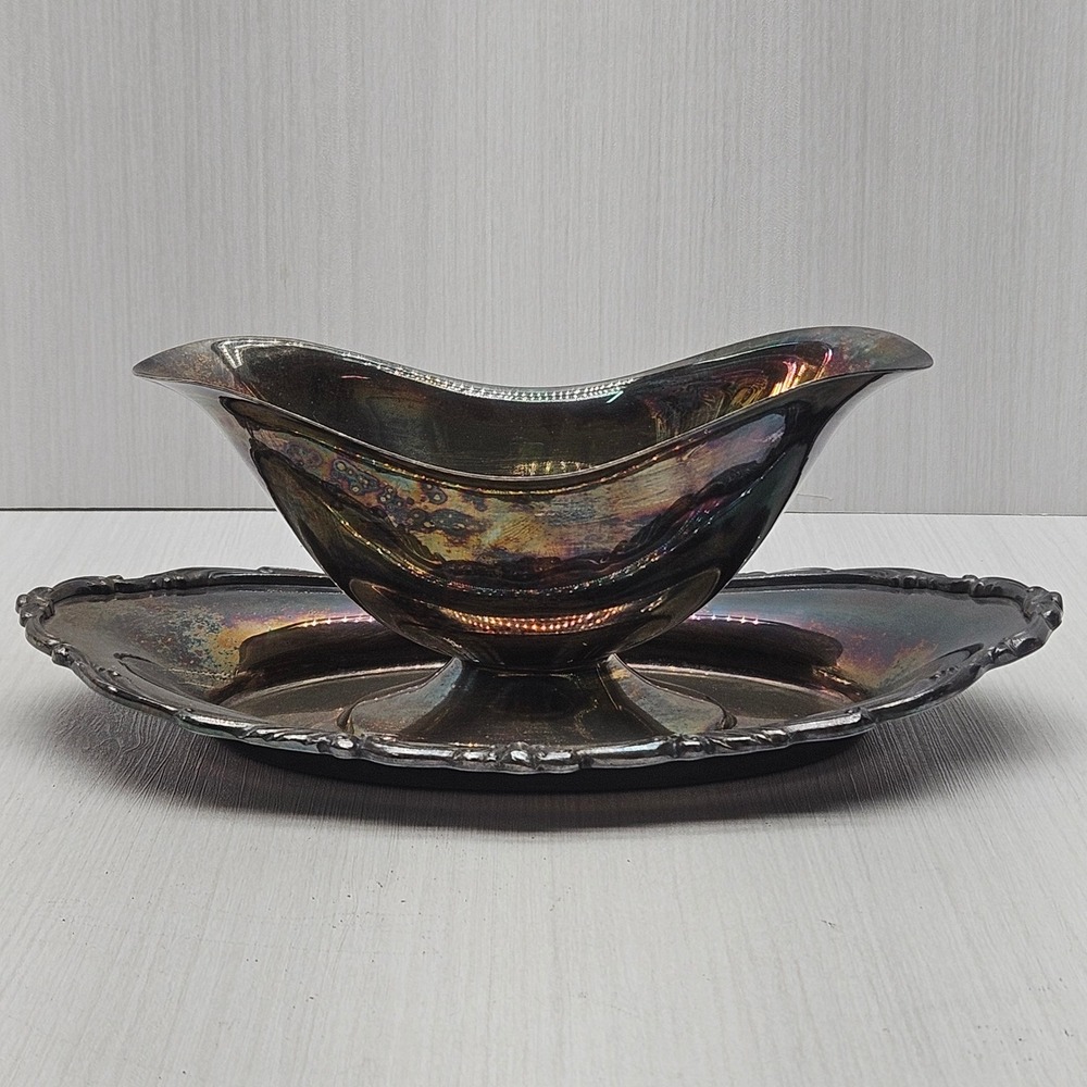 Vintage Towle Silver Plate Gravy Boat Attached Underplate‎ Scalloped Footed 2809